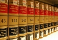 Wykaz tytułów aktów prawnych na egzamin konkursowy na aplikację komorniczą w 2013 r.